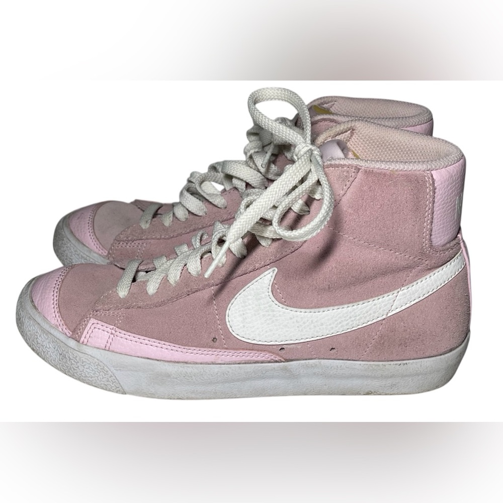 NIKE BLAZER MID 77 PINK TRAINERS SIZE US 7.5 SUEDE HIGH TOP GYM - Picture 2 of 8
